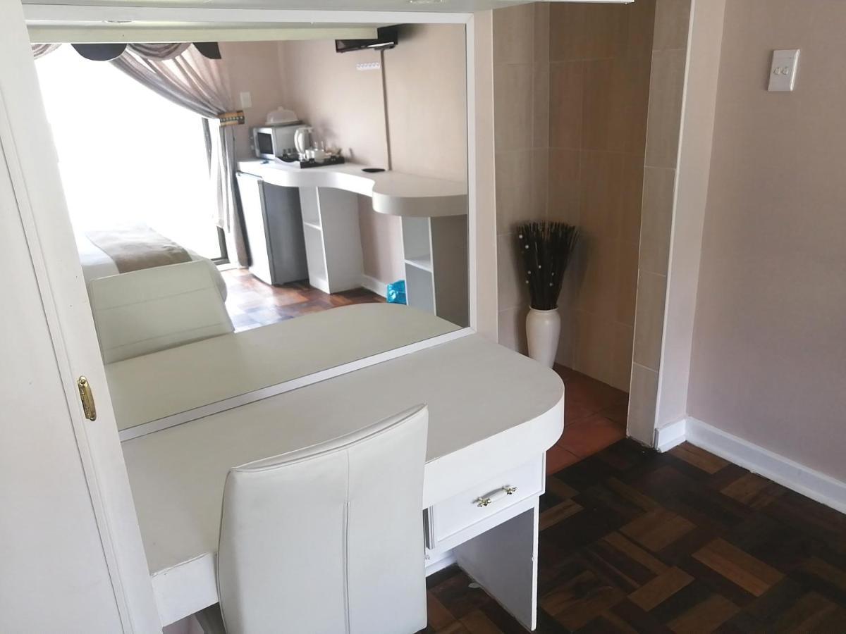 Easy Inn Guesthouse Welkom Esterno foto
