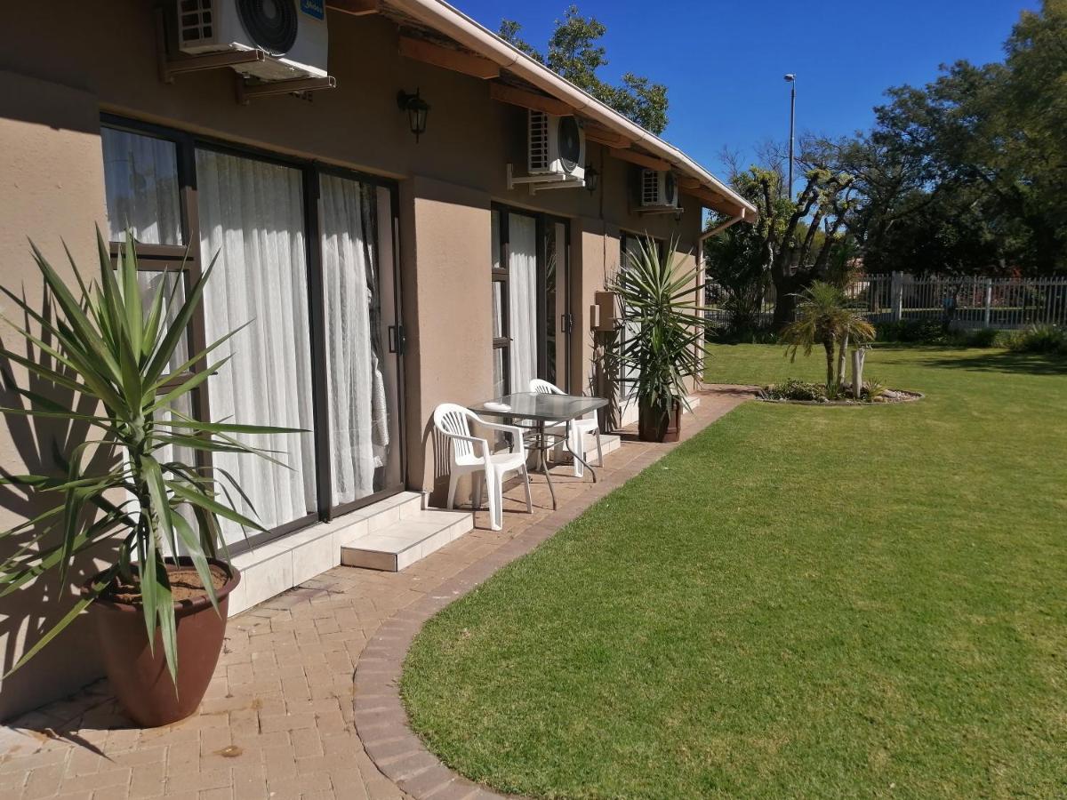 Easy Inn Guesthouse Welkom Esterno foto